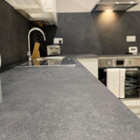 Amazing Central High Street Self Contained Apartments By Syl Watford  Eksteriør bilde