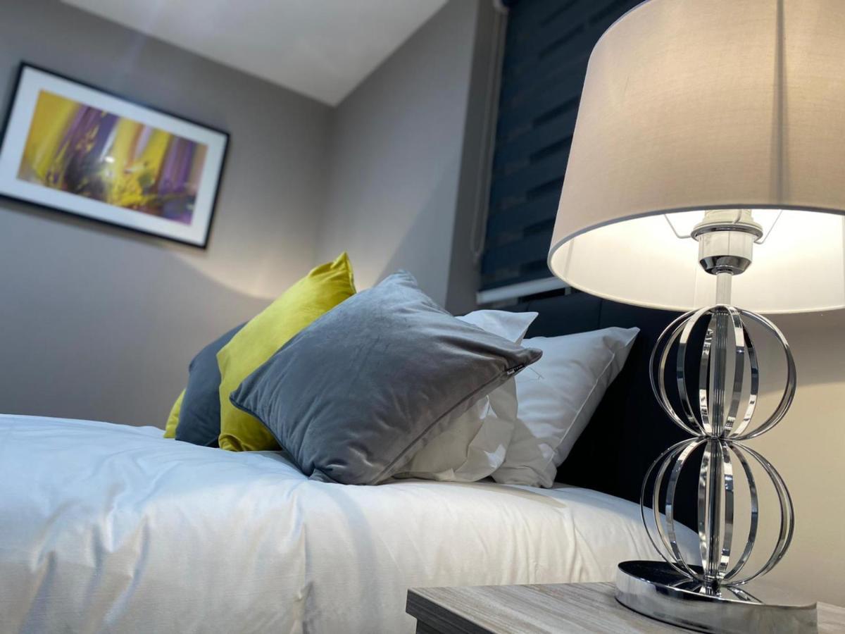 Amazing Central High Street Self Contained Apartments By Syl Watford  Eksteriør bilde