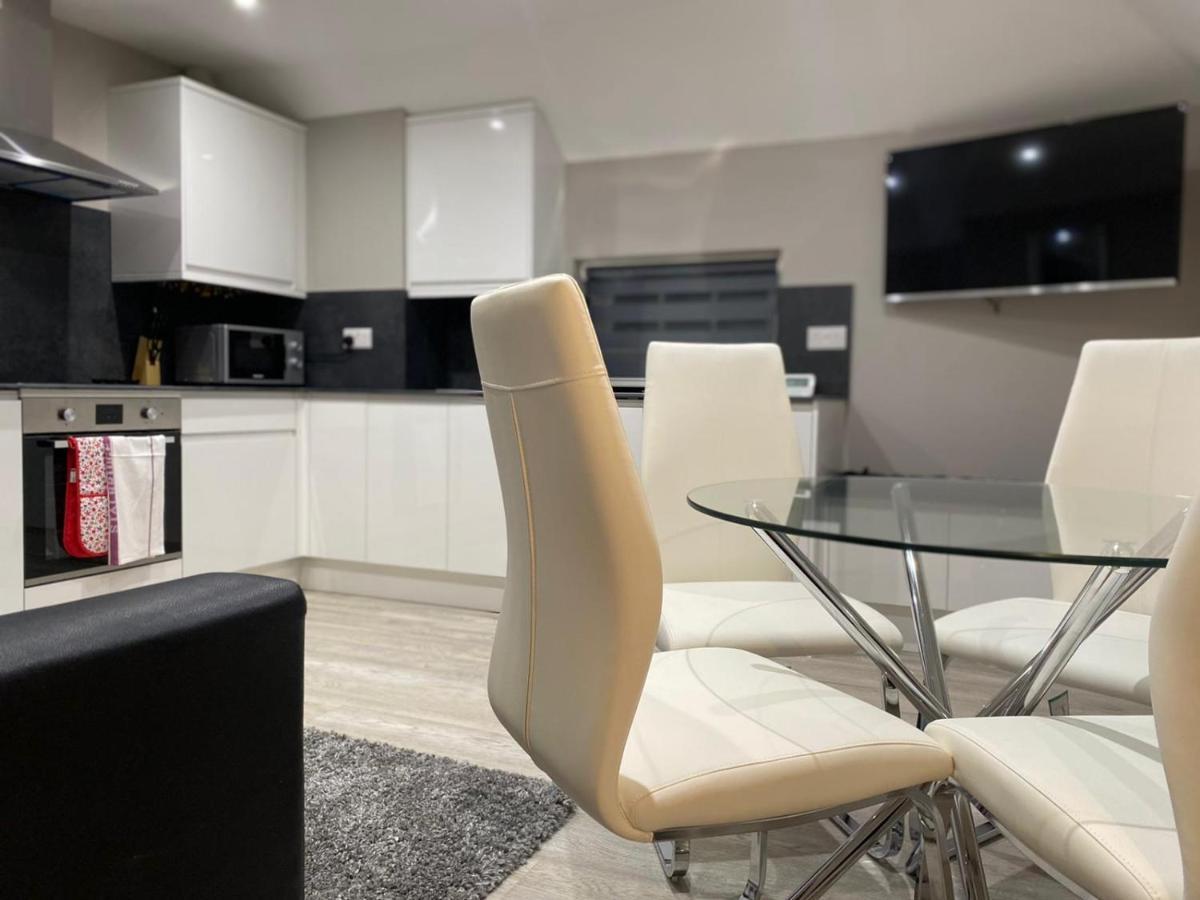 Amazing Central High Street Self Contained Apartments By Syl Watford  Eksteriør bilde