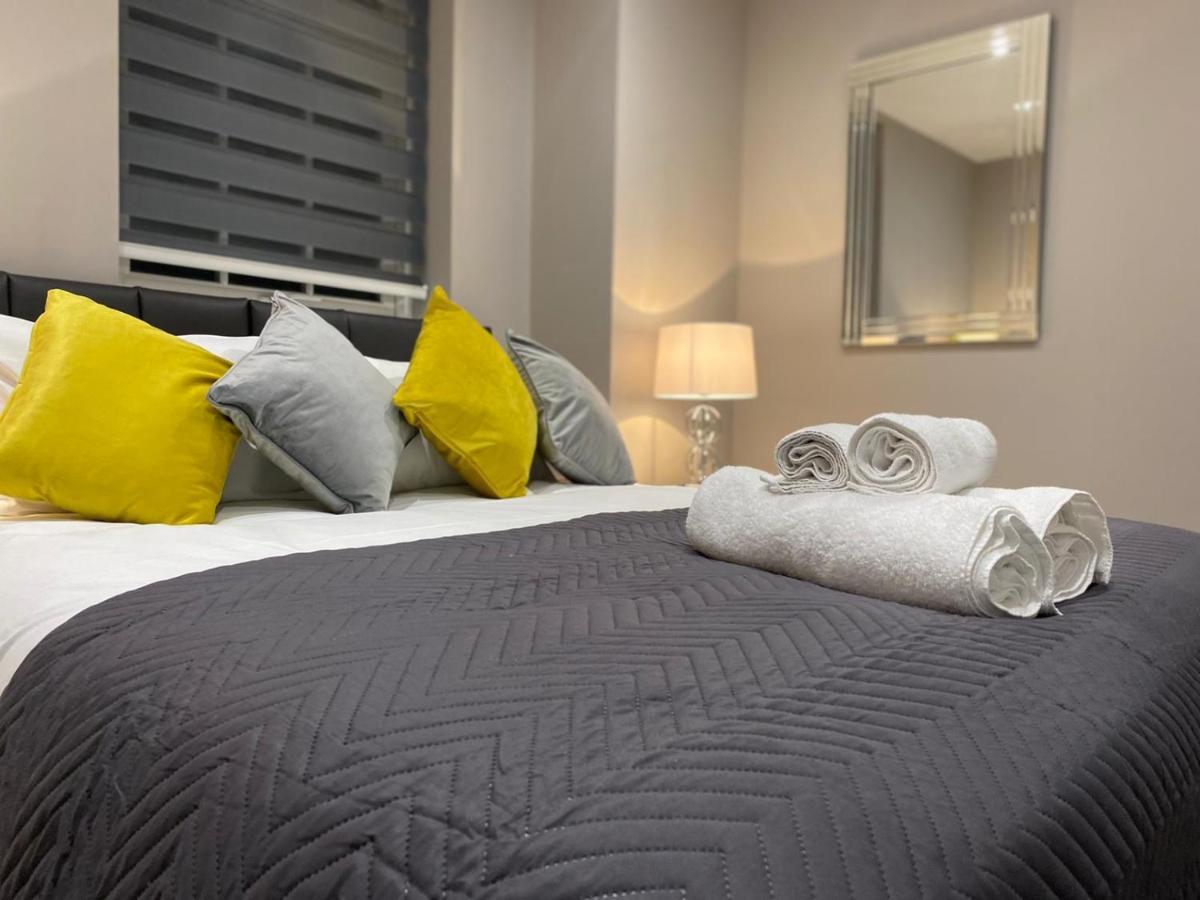 Amazing Central High Street Self Contained Apartments By Syl Watford  Eksteriør bilde